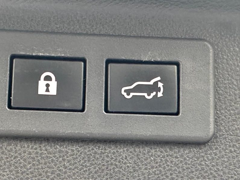 
								Subaru Forester E-Boxer full									