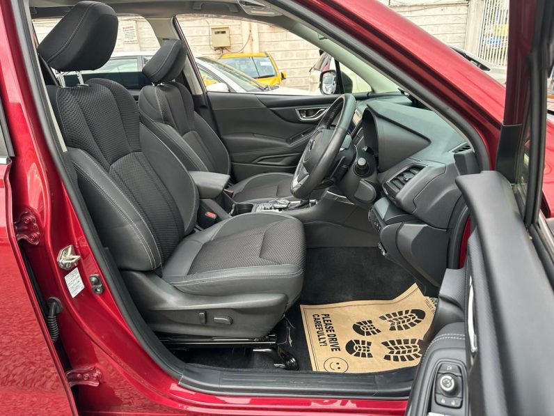 
								Subaru Forester E-Boxer full									