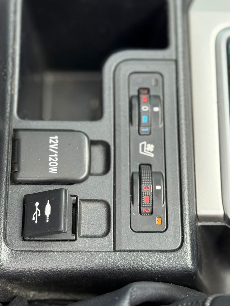 
								Toyota Land Cruiser Prado TX L full									