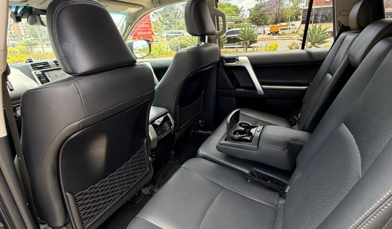 
								Toyota Land Cruiser Prado TX L full									