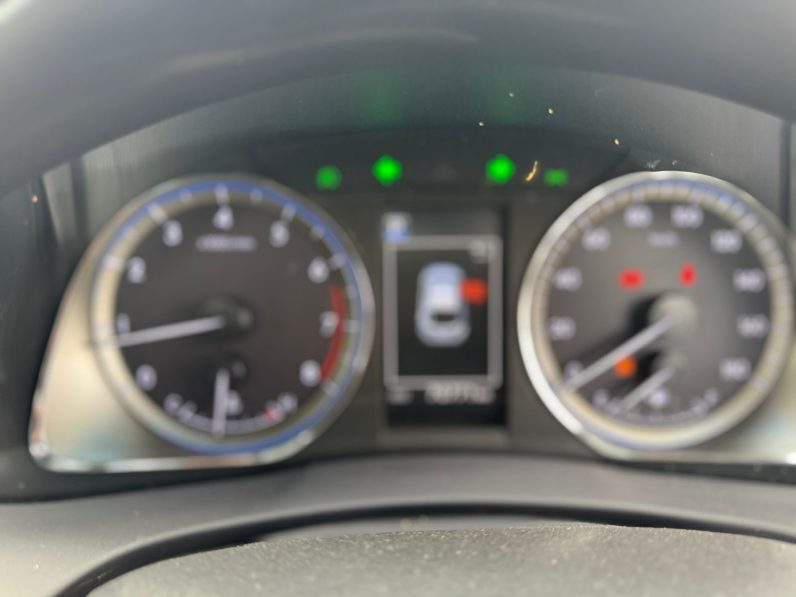 
								Toyota  Harrier full									