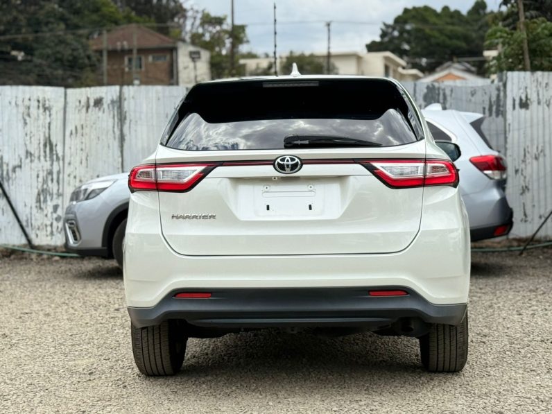 
								Toyota  Harrier full									