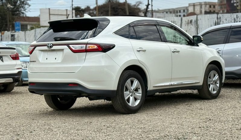 
								Toyota  Harrier full									