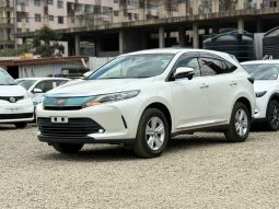 Toyota  Harrier