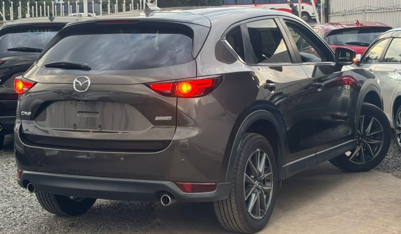 
								Mazda CX-5 full									