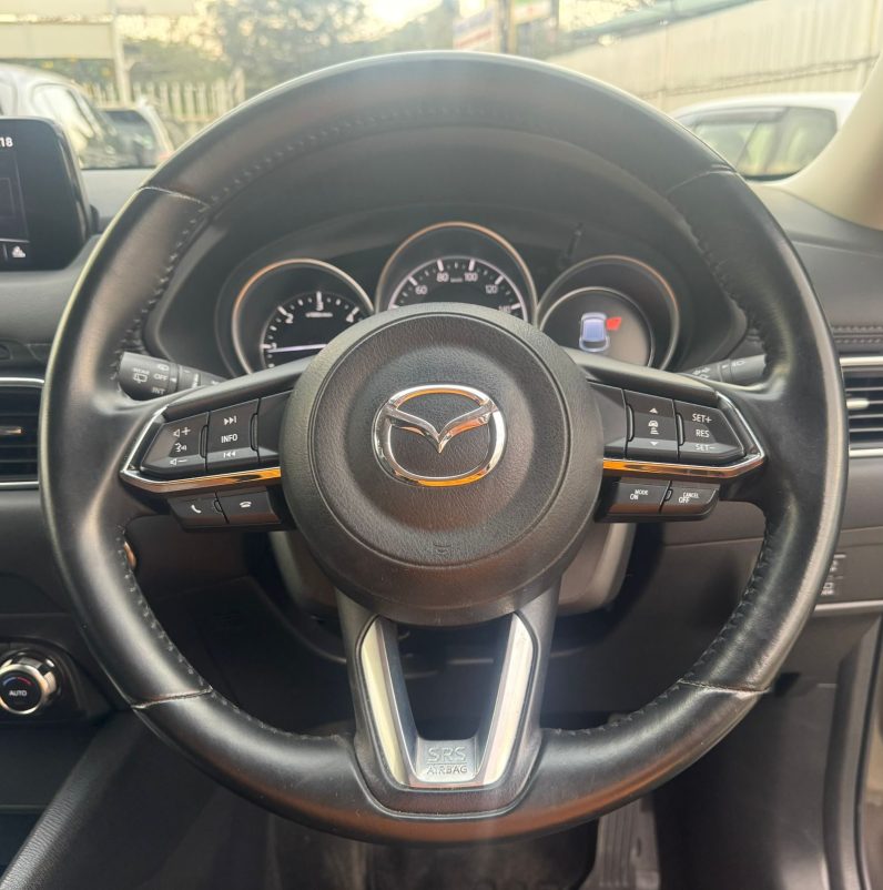 
								Mazda CX-5 full									