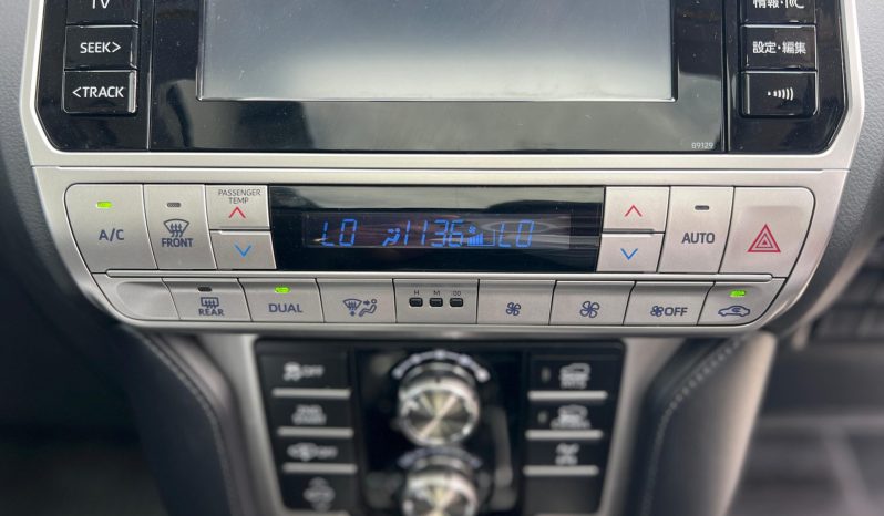 
								Toyota Land Cruiser Prado TZG full									