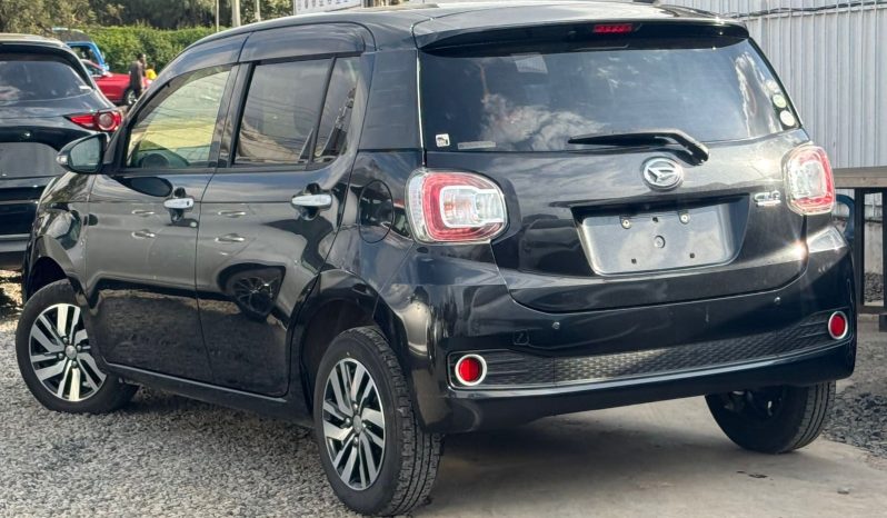 
								Daihatsu Boon(Cliq) full									