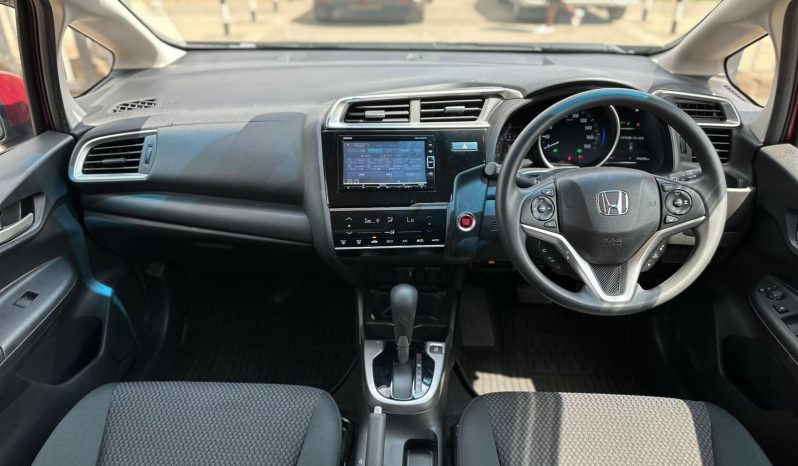 
								Honda Fit full									