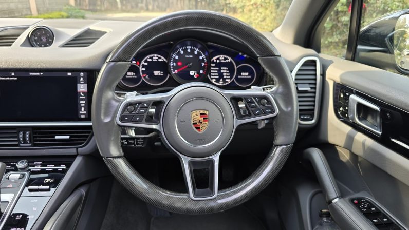 
								Porsche Cayenne full									