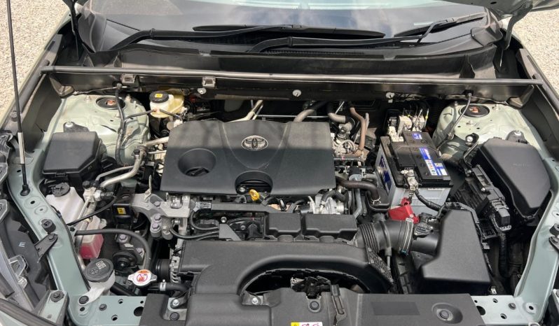 
								Toyota RAV4 Adventure full									