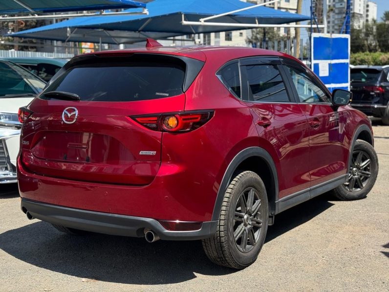 
								Mazda CX-5 full									