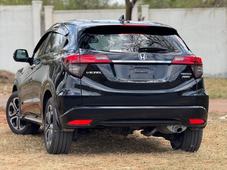 
								Honda Vezel full									