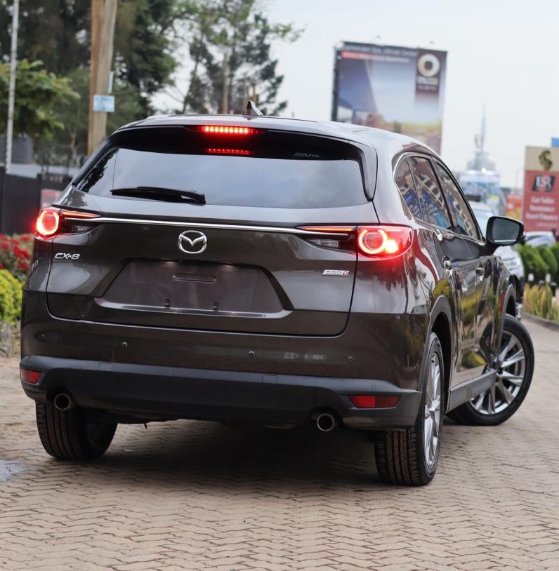 
								Mazda CX-8 full									