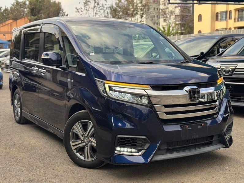 
								Honda Stepwagon Spada full									