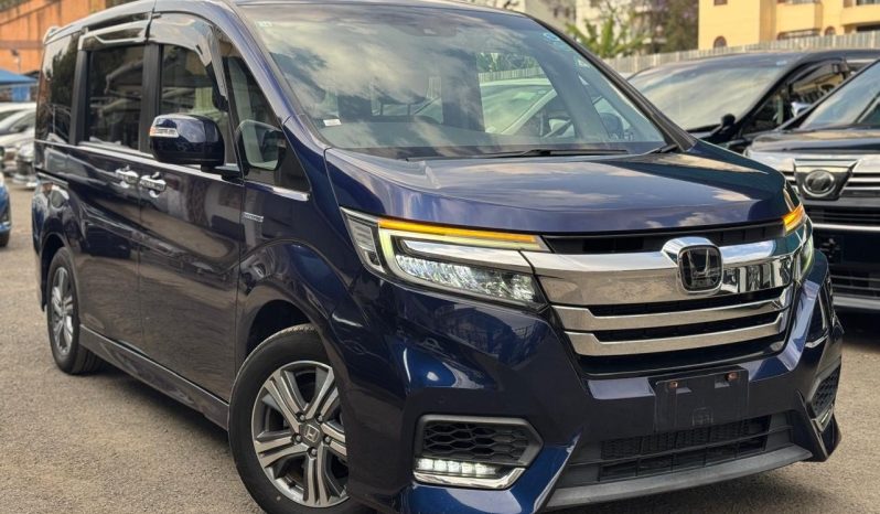 
								Honda Stepwagon Spada full									