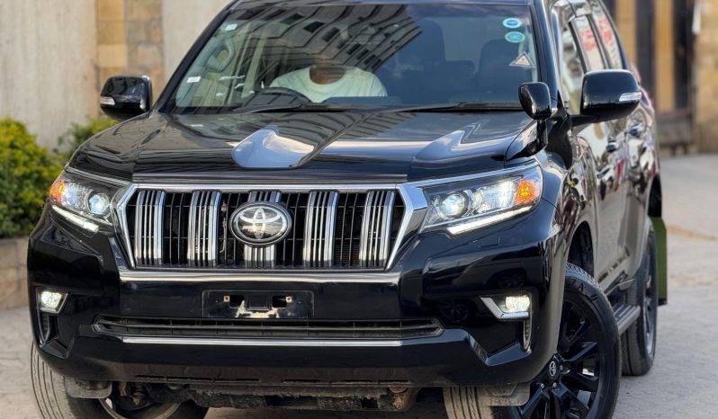 
								Toyota Land Cruiser Prado TXL full									