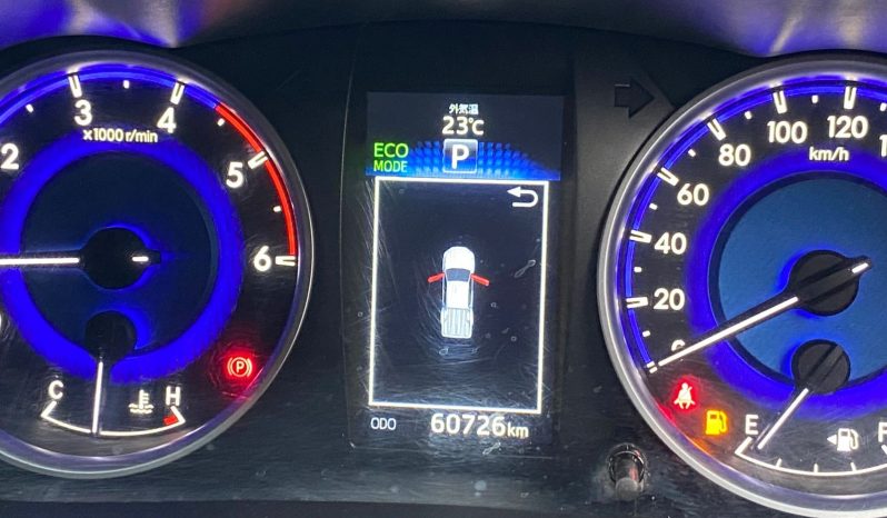 
								Toyota Hilux TRD full									