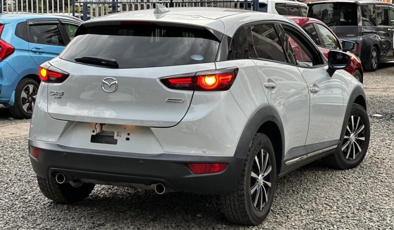 
								Mazda CX-3 full									