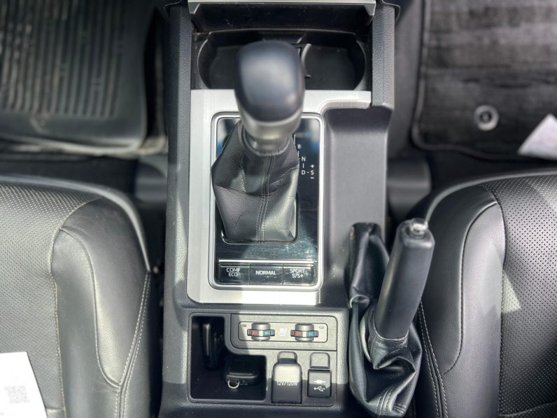 
								Toyota Land Cruiser Prado TZG full									