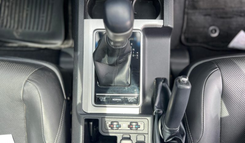 
								Toyota Land Cruiser Prado TZG full									