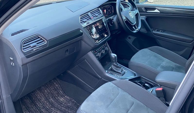 
								Volkswagen Tiguan full									