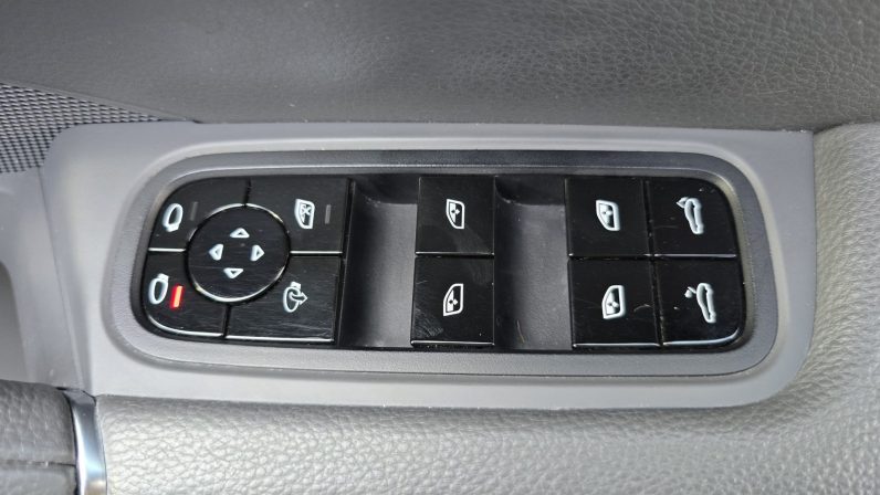 
								Porsche Cayenne full									