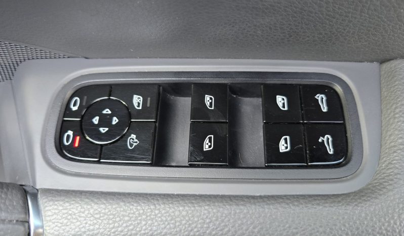 
								Porsche Cayenne full									