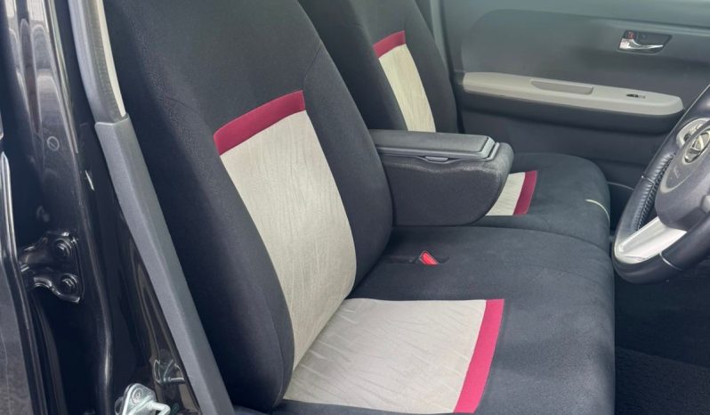 
								Daihatsu Boon(Cliq) full									