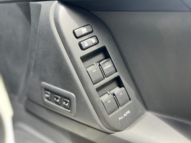 
								Toyota Land Cruiser Prado TZG full									