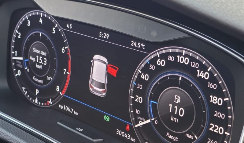 
								Volkswagen Golf Tsi full									