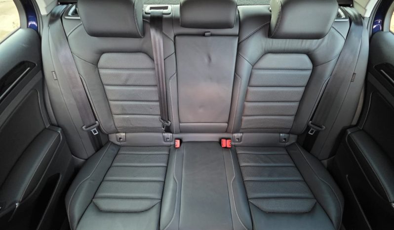 
								Volkswagen Golf Tsi full									