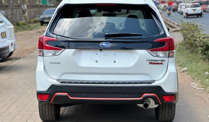 
								Subaru Forester X-brake full									