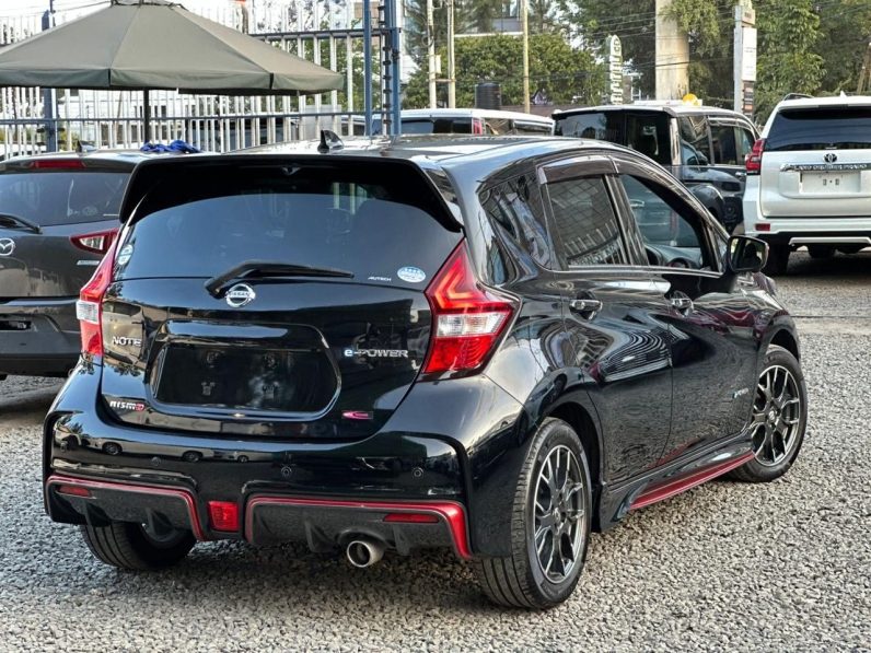 
								Nissan Note Nismo full									