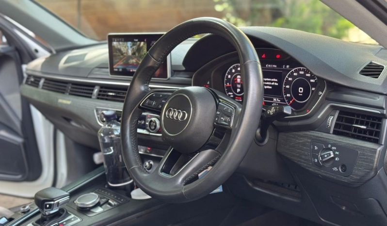 
								Audi A4 TFSI full									