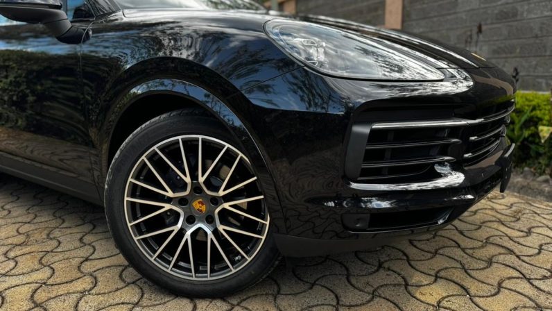 
								Porsche Cayenne full									