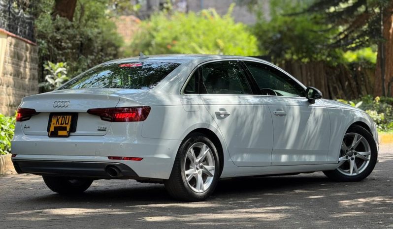 
								Audi A4 TFSI full									