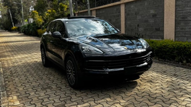
								Porsche Cayenne full									