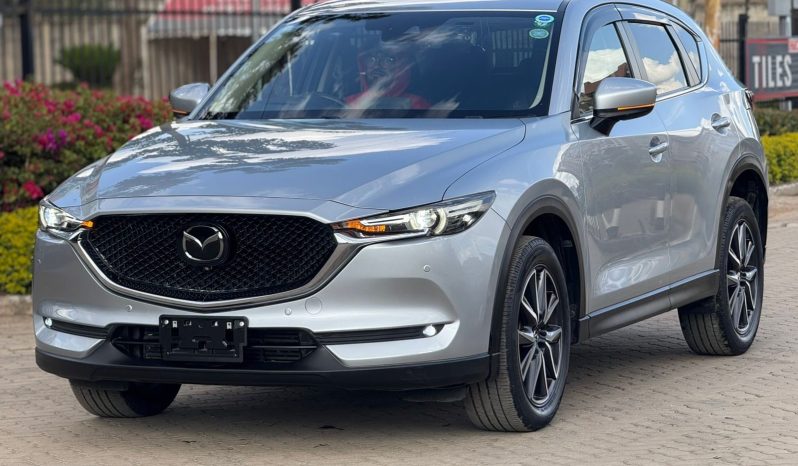 
								Mazda CX-5 full									