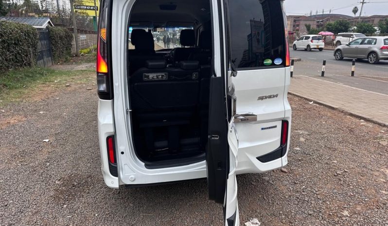 
								Honda Stepwgn Spada full									