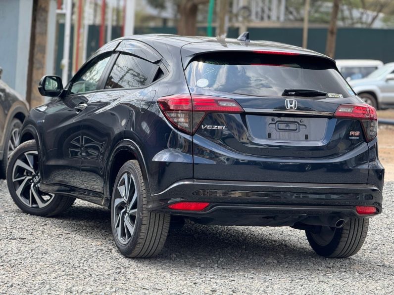 
								Honda Vezel RS full									