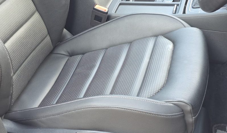 
								Volkswagen Golf Tsi full									