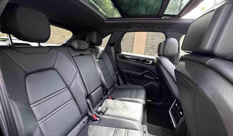 
								Porsche Cayenne full									