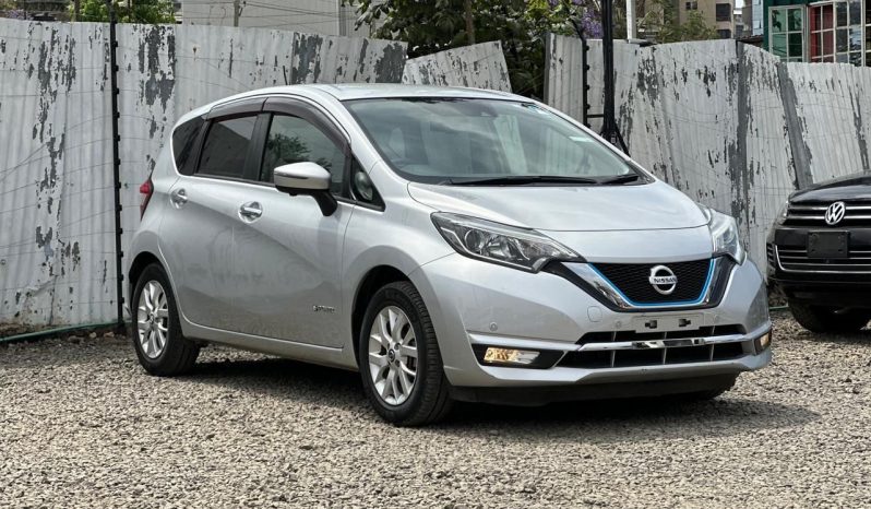 
								Nissan Note full									