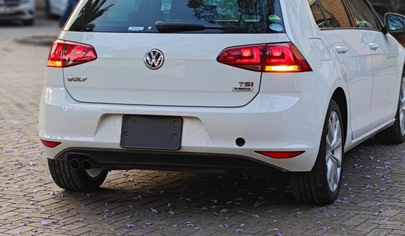 
								Volkswagen Golf full									