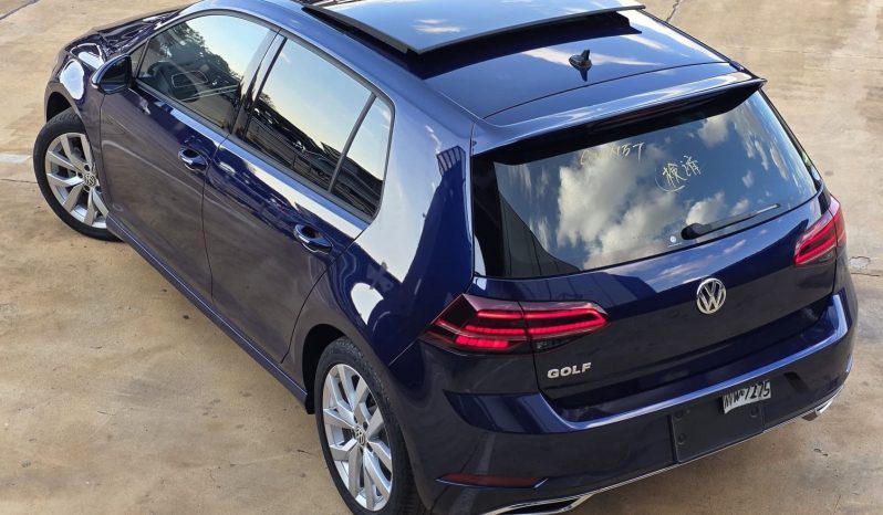 
								Volkswagen Golf Tsi full									