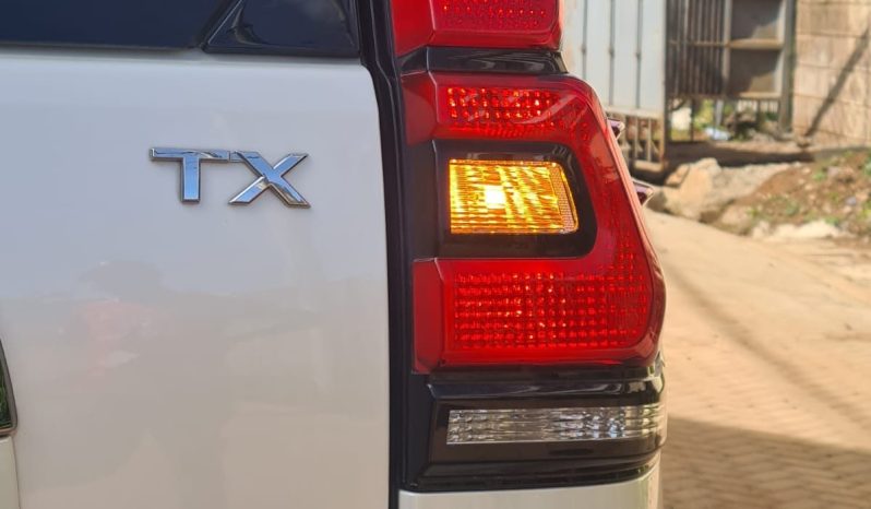 
								Toyota Land Cruiser Prado TX full									