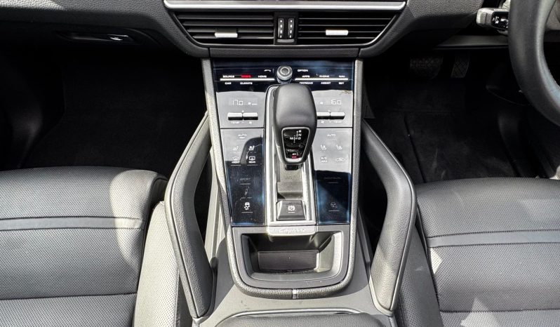 
								Porsche Cayenne full									