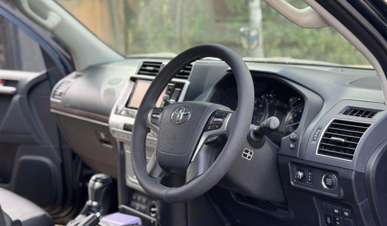 
								Toyota Land Cruiser Prado TX full									