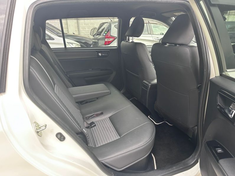 
								Toyota Fielder WXB full									